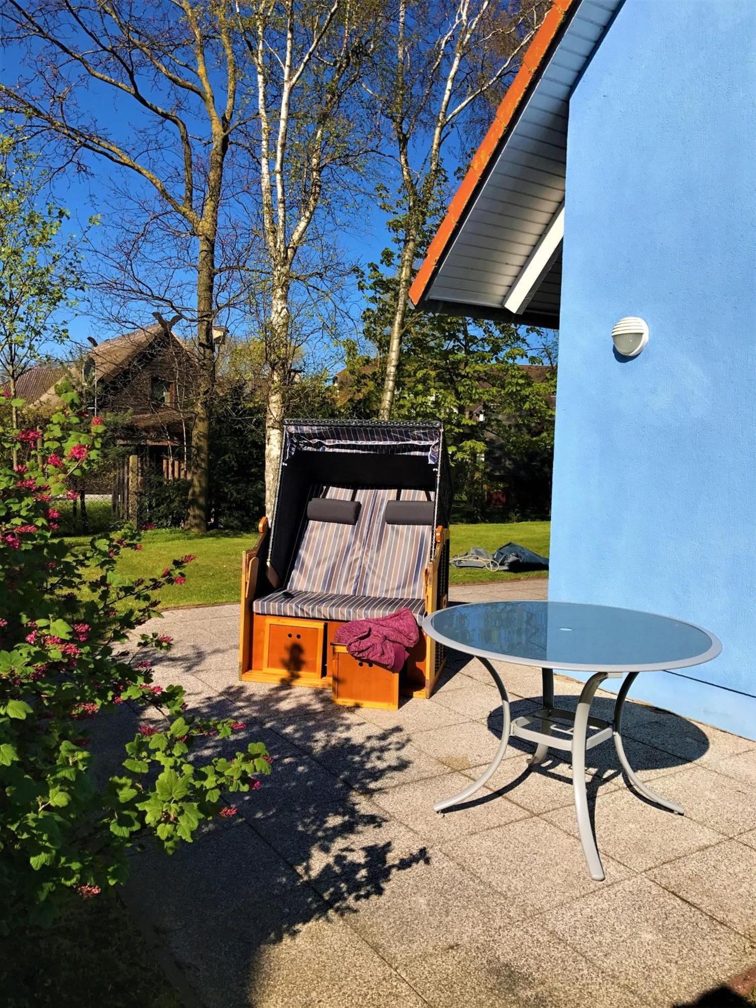 "Achtern Diek" Doppelhaushaelfte Dierhagen Exterior photo